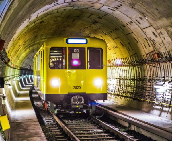 Propulsión de locomotoras sin conductor